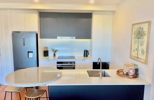 Wickham Apartment | Harbour Towers, Newcastle's Elite Apartment Stays, Free Parking & Tram Access