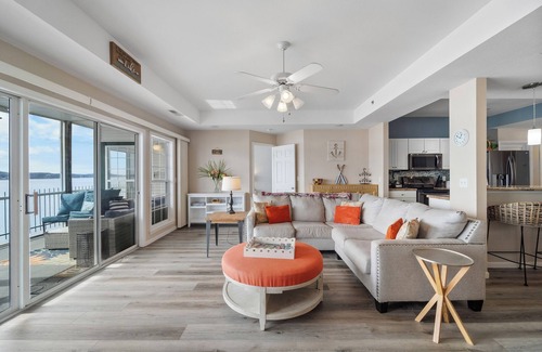 Lakeland Condo | Harbour Towne 202 - Expansive main channel views!