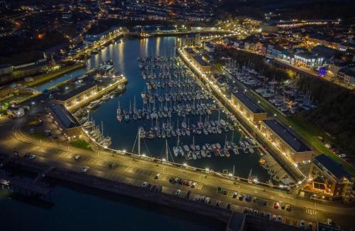 Milford Haven Apartment | Harbour View - 2 Bedroom Apartment - Milford Haven