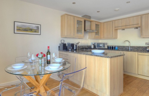 West Bay Cottage | Harbour View