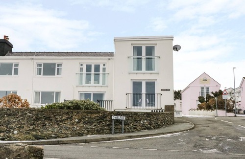 Cemaes Bay Cottage | Harbour View