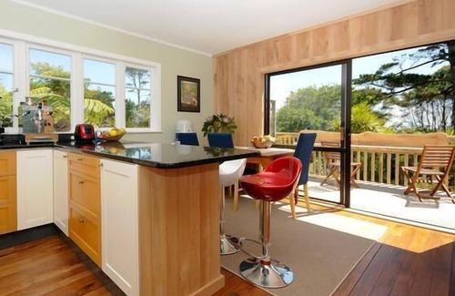 Omapere House | Harbour views OMAPERE MAGIC Spacious 3 bedroom 2 bathroom