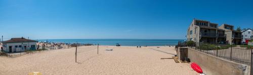 South Haven House | Harbours 10- Condo with community pool