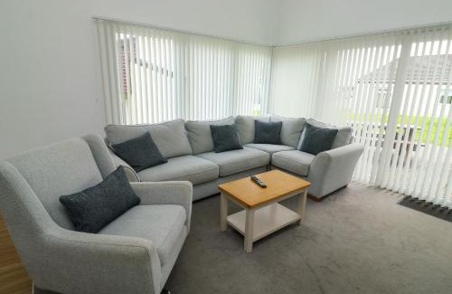 Heligan House | Harcombe House Bungalow 11