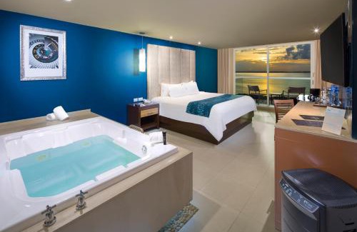 Zona Hotelera Resort | Hard Rock Hotel Cancun - All Inclusive