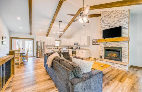 Ellijay House | Hardwood Hideaway