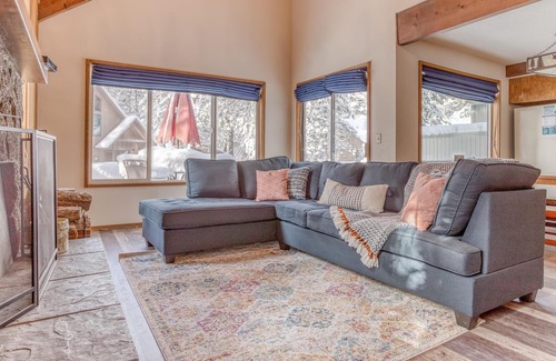 Sunriver House | Hare 12