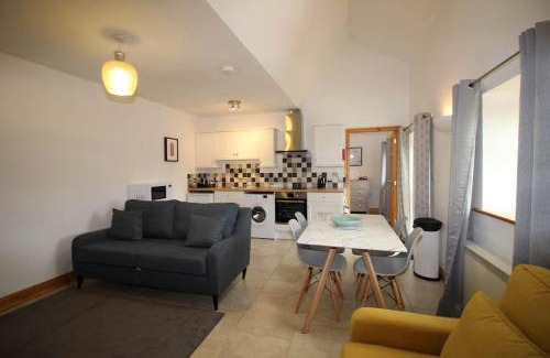 Louth House | Hare Cottage, Covenham Holiday Cottages
