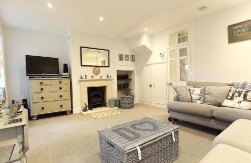 Chipping Norton House | Hare House