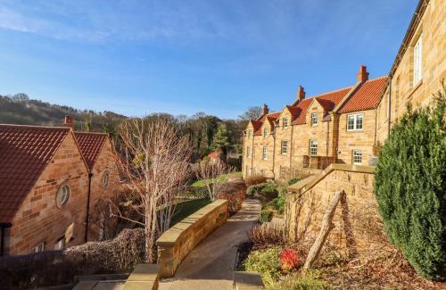 Sandsend House | Harebell