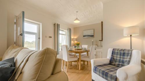 Bishopston House | Hareslade Cottage