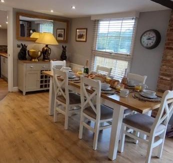 Ripley Cabin | Harewell wood cabin
