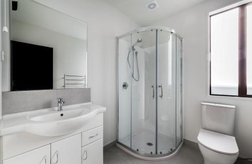 Christchurch Cabin | Harewood Lodge