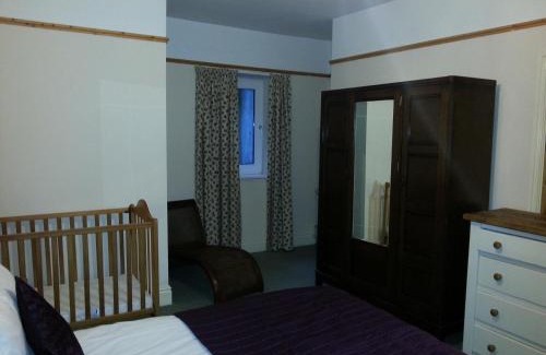 Wormhill Apartment | Hargate Hall Self Catering