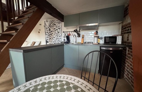 Arras Apartment | Haring spot