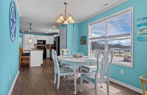 Harkers Island House | Harkers Island Haven-waterfront, private beach and dock