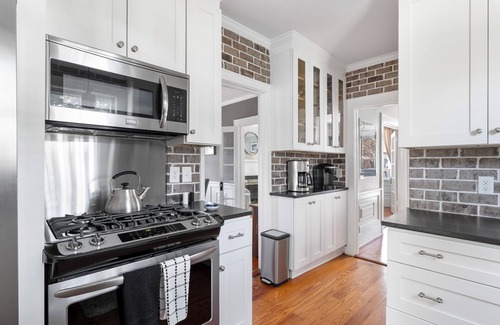 Harleston Village House | Harleston Village | Stylish & Spacious Home