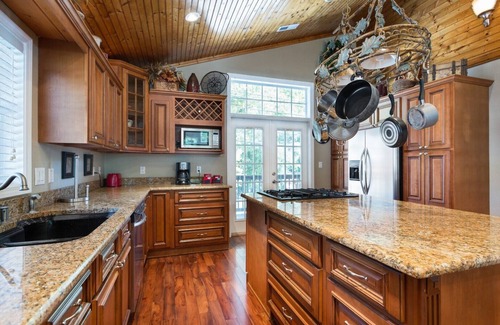 Chimney Rock House | Harley's River Walk - Mr Lake Lure Vacation Rentals