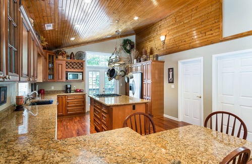Chimney Rock House | Harley's River Walk - Mr Lake Lure Vacation Rentals