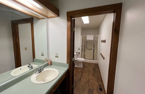 Huntsville Cabin | Harman lodge in the heart of the Ozark Wilderness