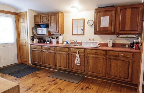Northport Cabin | HARMONY COTTAGE - Town of Northport