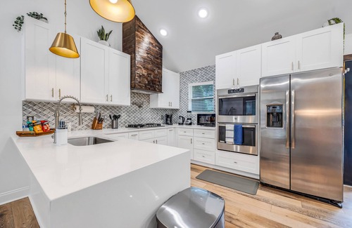 Candler-McAfee House | Harmony House, Sleeps 8