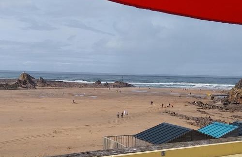 Bude Apartment | Harmony Hut Hot Tub 2 miles from beach,in rural setting Bude Cornwall