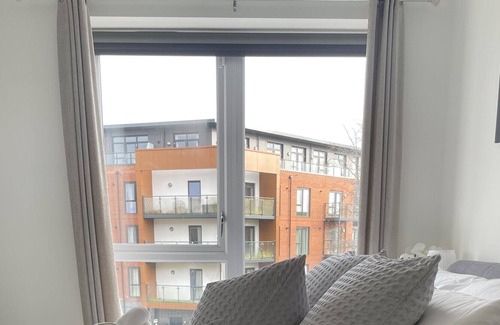 Harold Wood Apartment | Harold Wood Haven Next to Station Small Dogs OK