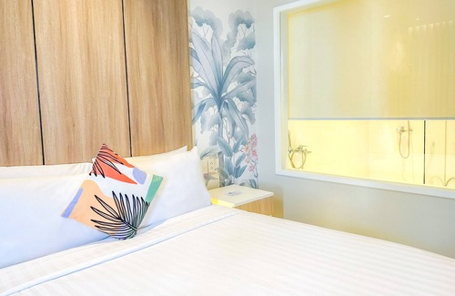 South Triangle Hotel | Harolds Hotel Quezon City