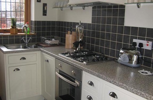 Wilmcote House | Harpe Cottage