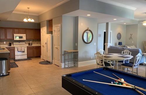 Littleton House | Harper’s Hideaway Lake Gaston Retreat
