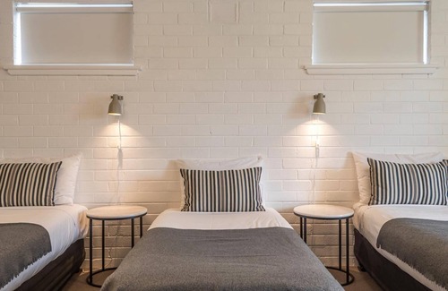 Tumut Hotel | Harriet House Tumut