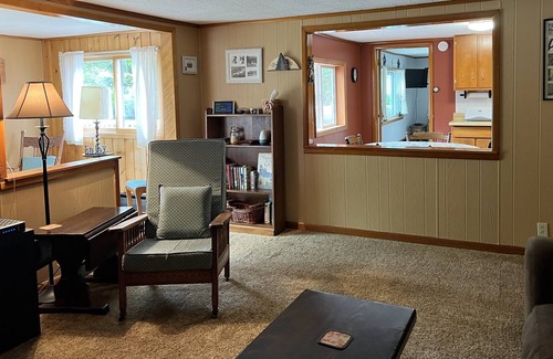 Maryland House | Harriet's Hideaway - Goodyear Lake near Dreams Park & All Star, canoes & kayaks
