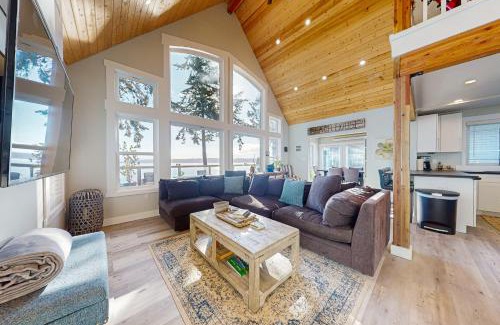 Coupeville House | Harrington Hideaway