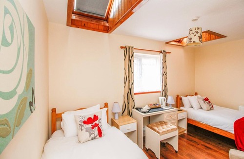 Oxford House | Harris Guesthouse