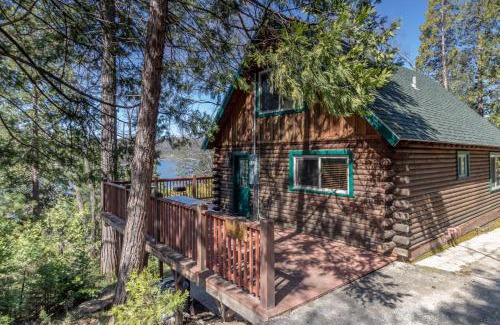 Bass Lake House | Harris Lakeview Cabin