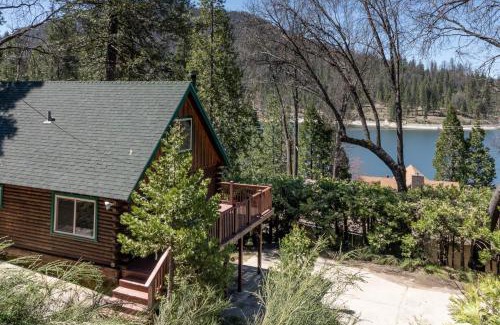 Bass Lake House | Harris Lakeview Cabin