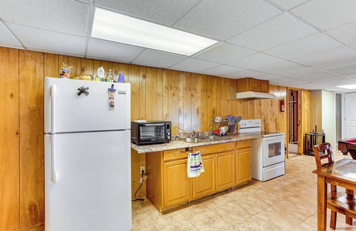 Harrisburg - Hershey Apartment | Harrisburg Apartment ~ 4 Mi to Midtown!