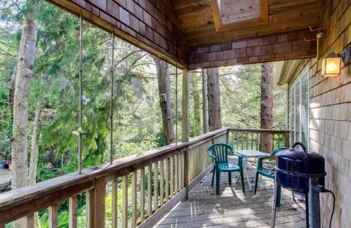 Downtown Cannon Beach House | Harrison Loft