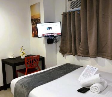 Pio del Pilar Hotel | Harrison Suites