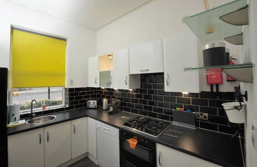 Harrogate City Centre Apartment | Harrogate Convention View - Harrogate Town Centre - 3 EnSuite Bedrooms - Parking
