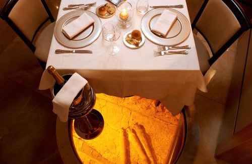 Rione II Trevi Hotel | Harry's Bar Trevi Hotel & Restaurant