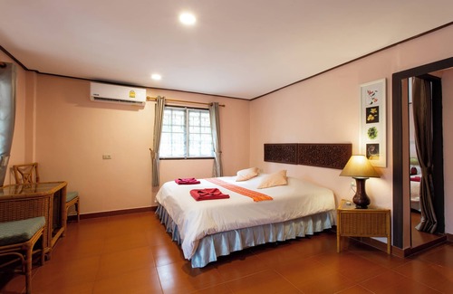 Mae Nam Resort | Harry's Bungalows & Restaurant