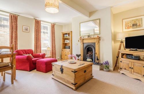 South Charlton House | Harry's Den