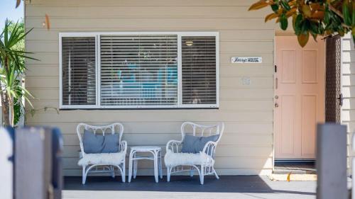 Nelson Bay House | Harrys Pet Friendly Holiday House