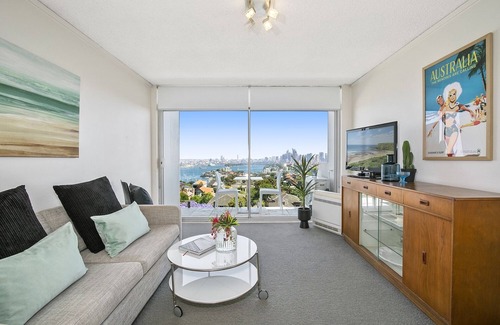 Cremorne Apartment | HARST - Uninterrupted Harbour Bridge & Opera House Views
