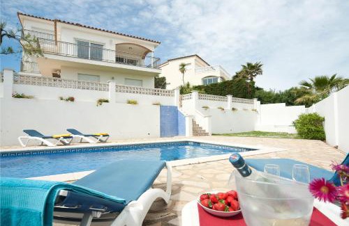 L'Escala Villa | Hart
