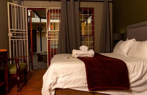 Hartbeespoort Apartment | Harties Lodge - Bay View 4