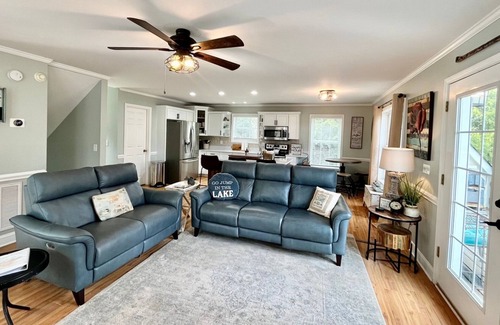 Lavonia House | Hartwell waterfront home -game room, boat slip, firepit, golf cart, pet-friendly