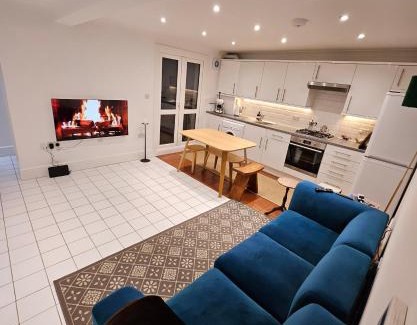 Camden Town with Primrose Hill Apartment | Haru Apr, Primrose Hill Camden Town